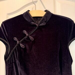 Velvet Mandarin Collar Cheongsam/Qipao in Black